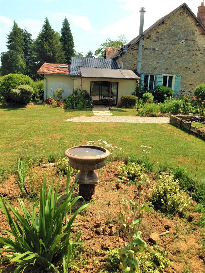 Chambre D'Hote - Ilse'S Garden Chair La Porcherie Exterior photo